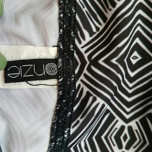 2/$30 Onzie Geo | Aztec High Waist Leggings - Picture 5 of 6